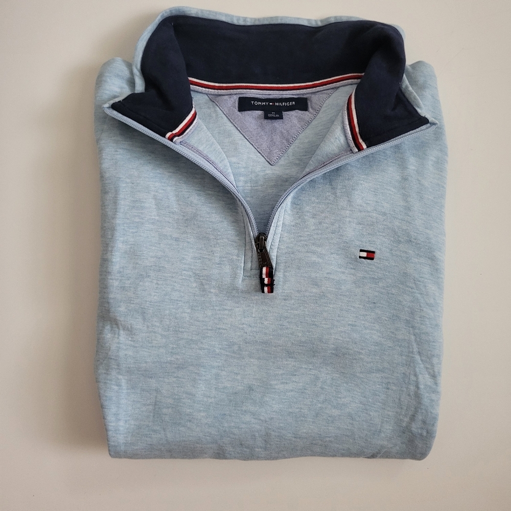 Men's Tommy Hilfiger 1/4 Zip Size M